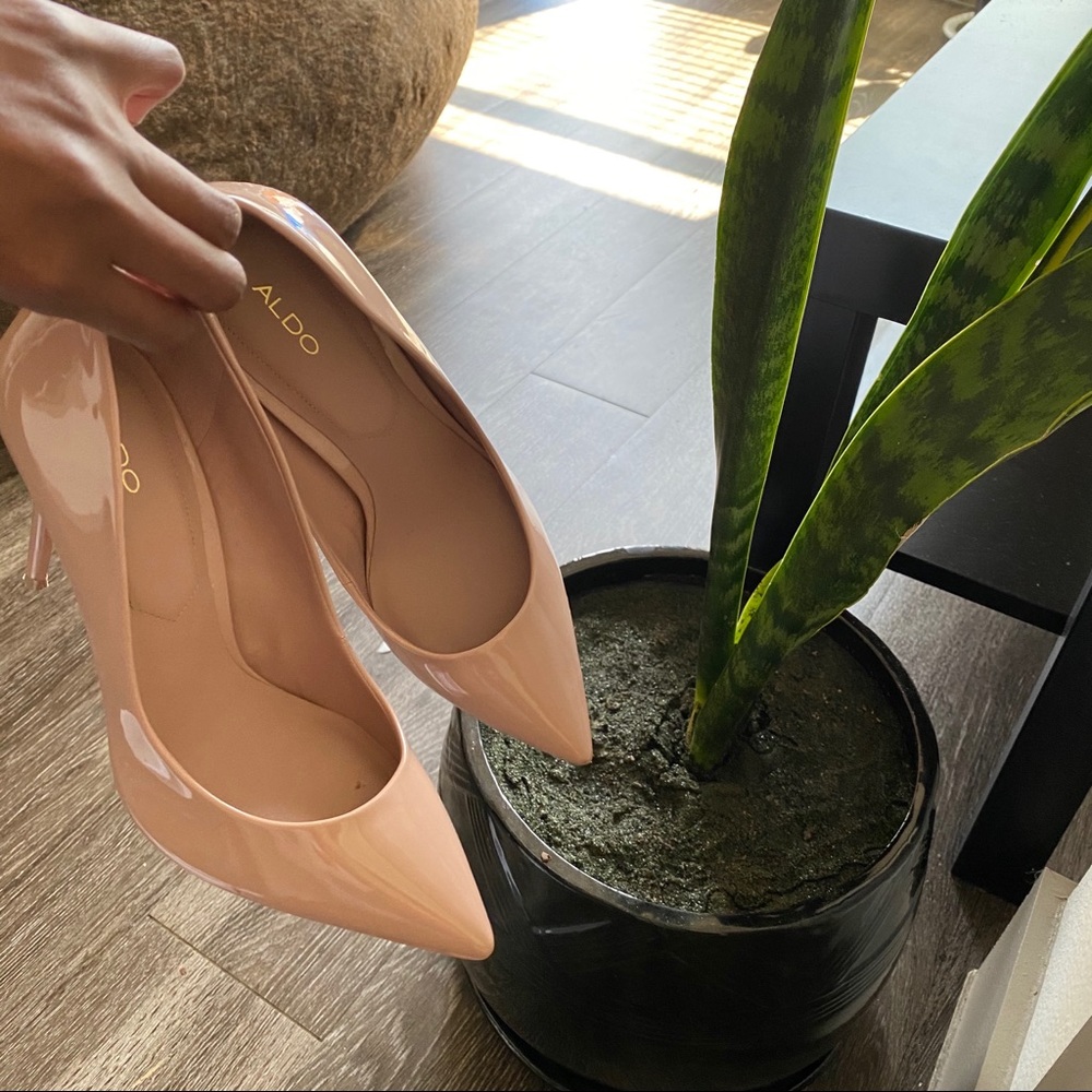 ALDO Blush/light pink patent leather heels